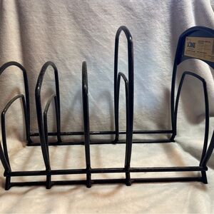Cast Iron holder for Cast Iron Pots!